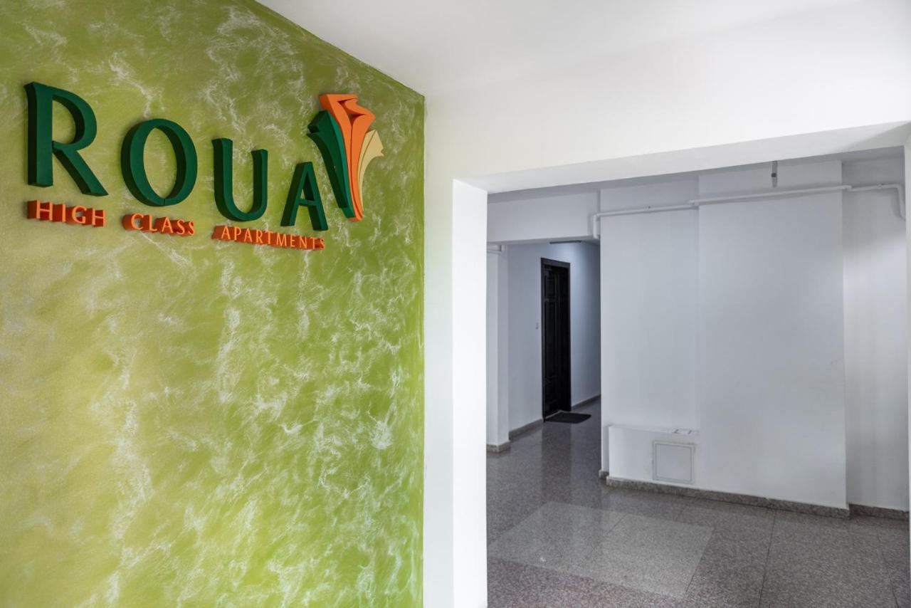 Dreamgarden Airport Apartment & Secure Parking & Airport Shuttle Iasi Exterior photo